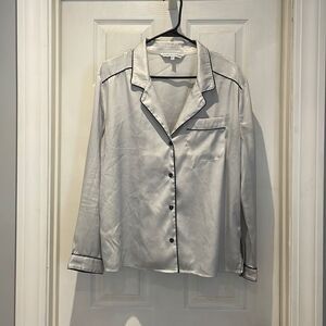 Cupcakes & Cashmere button down collared pajama top SZ medium